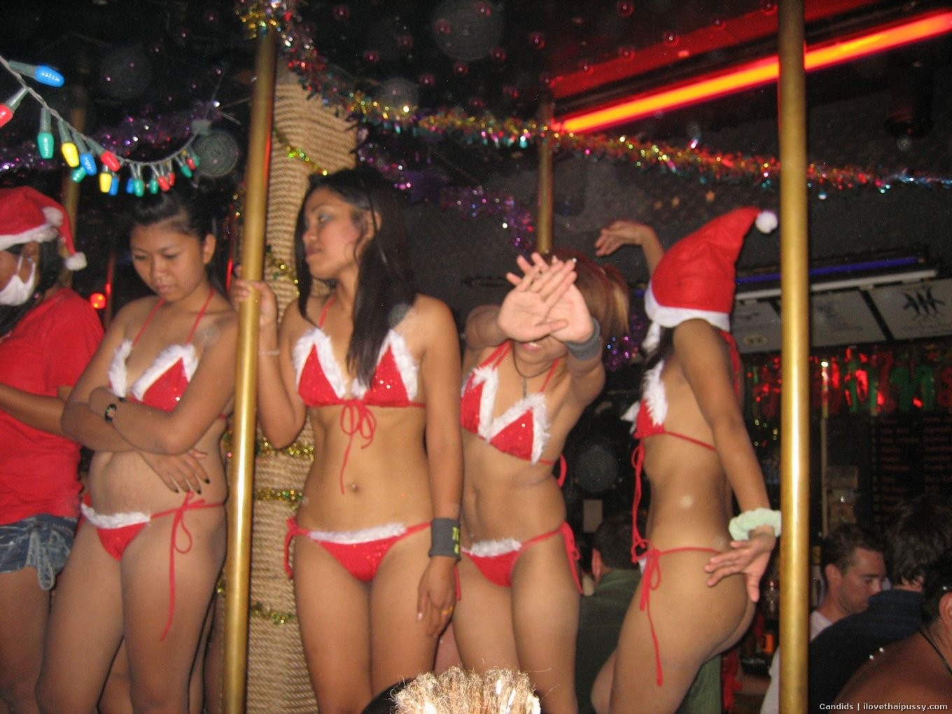 タイの売春婦がバンコクで観光客をフェラチオしてファックする様子
 #68000031