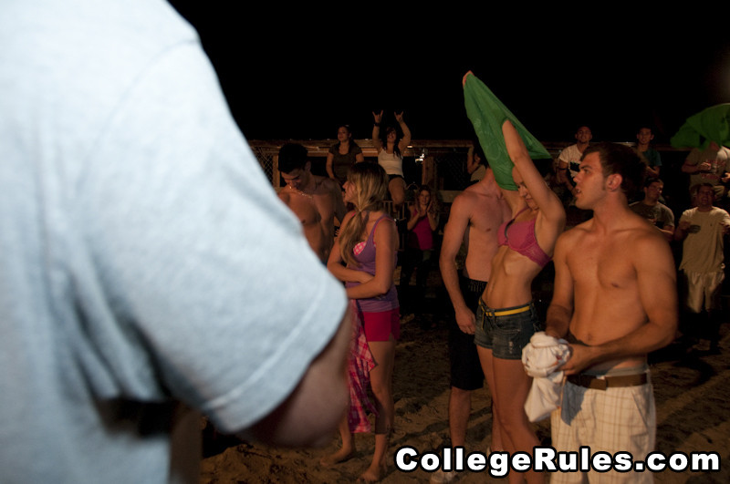 Geile Teenie-Schülerinnen
 #74590476