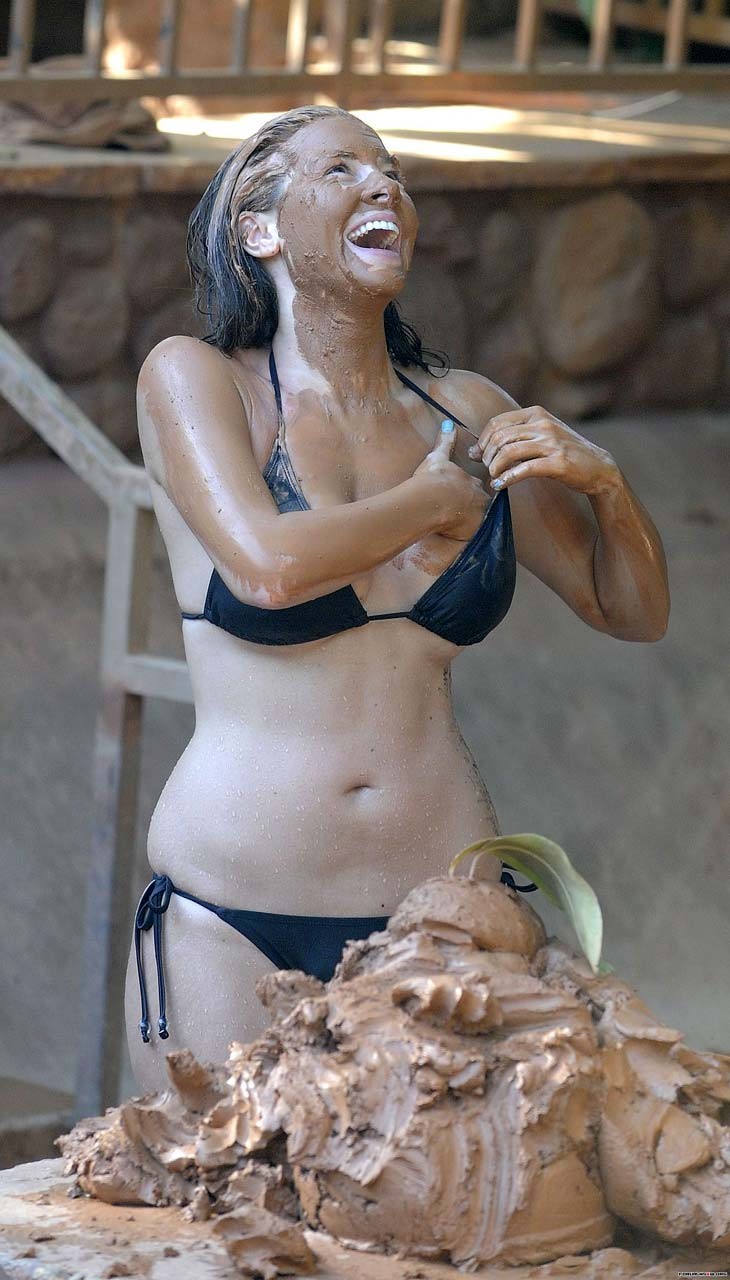 Imogen Thomas exposing fucking sexy body and hot ass in bikini on pool #75298128