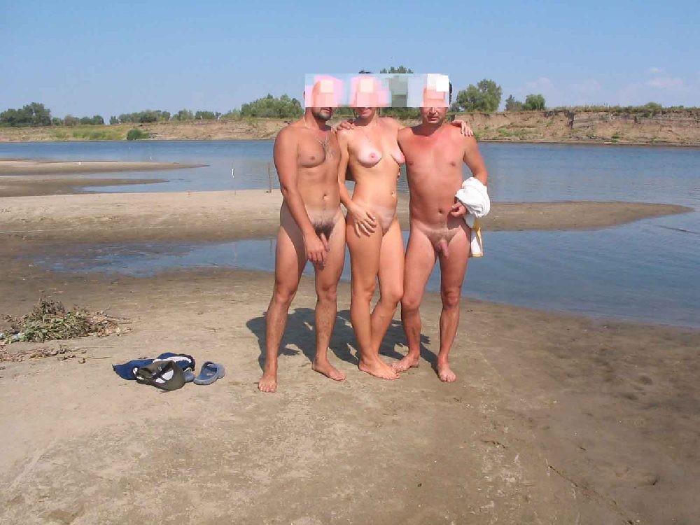 Avertissement - photos et vidéos de nudistes réels et incroyables
 #72268338