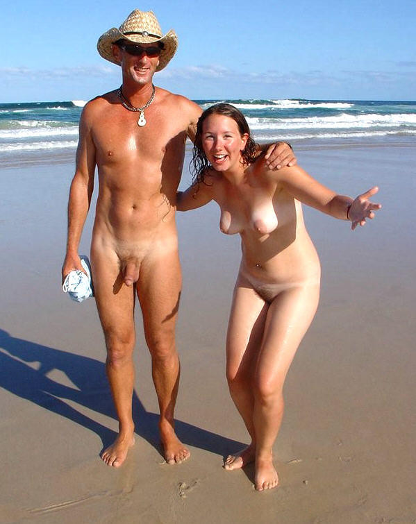 Avertissement - photos et vidéos de nudistes réels et incroyables
 #72268398