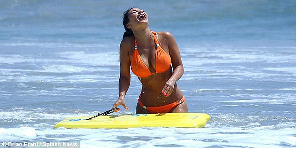 Kim Kardashian exposing sexy ass and huge boobs in blue bikini #75260873