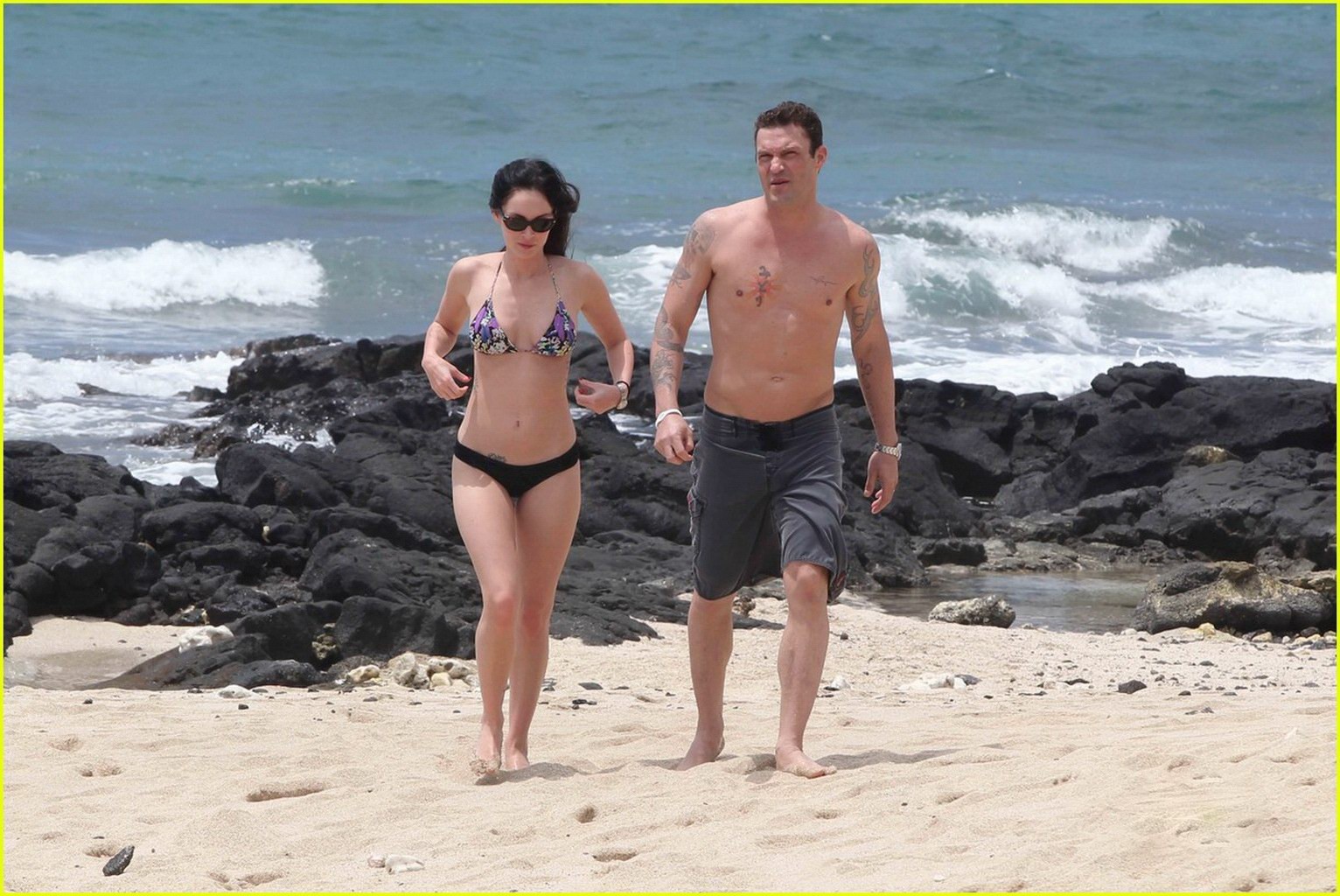 Megan Fox showing off her bikini body on a Hawaiian beach #75299445