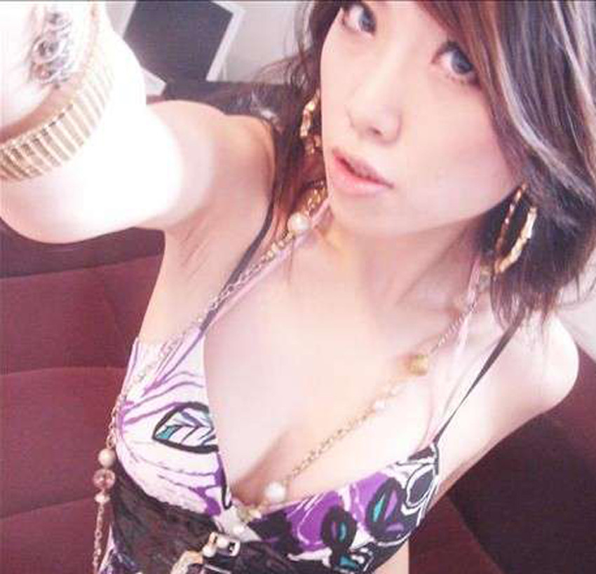 Sexy asian teen posando
 #69901824