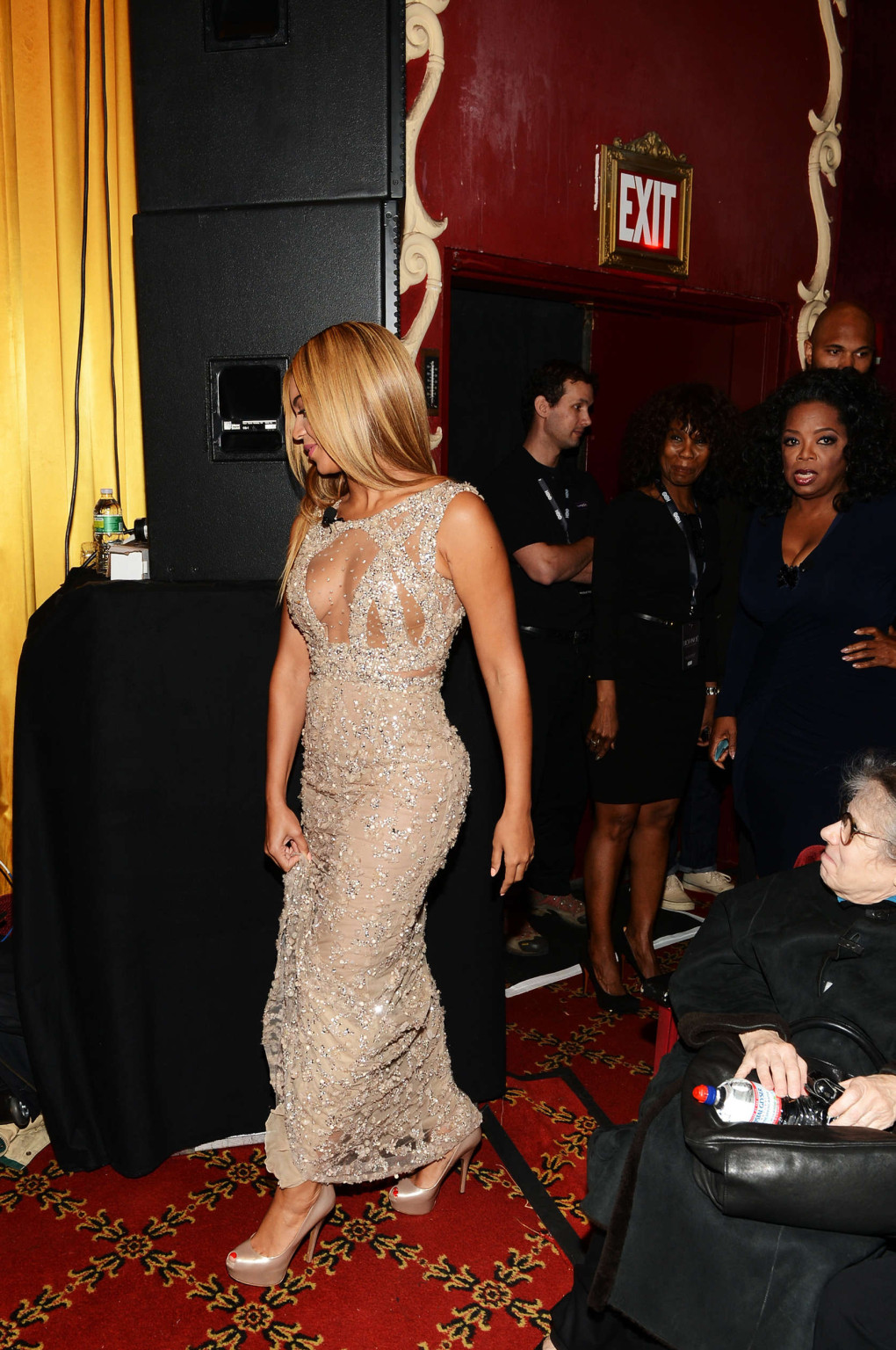 Beyonce knowles con un vestido parcialmente transparente en 'beyonce: life is but a
 #75240855