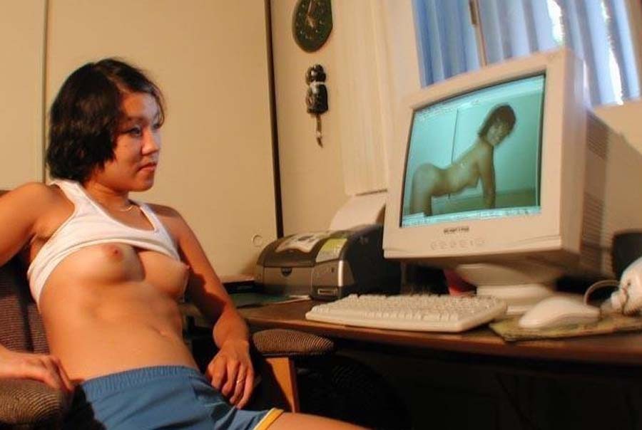 Schöne Auswahl eines geilen Amateur-Webcam-Babe masturbieren
 #75776478