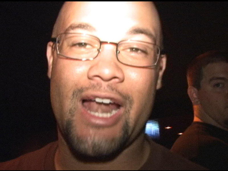 Los colegiales encuentran a sus compañeros de sexo.
 #78901860