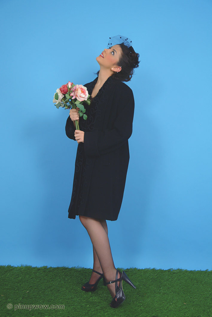 Chica lasciva se burlan en las medias
 #76513887