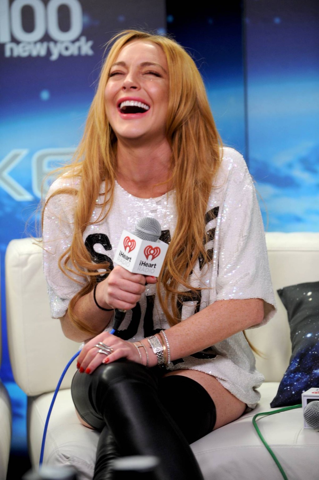 Lindsay lohan con medias de látex en el jingle ball de nueva york
 #75210026