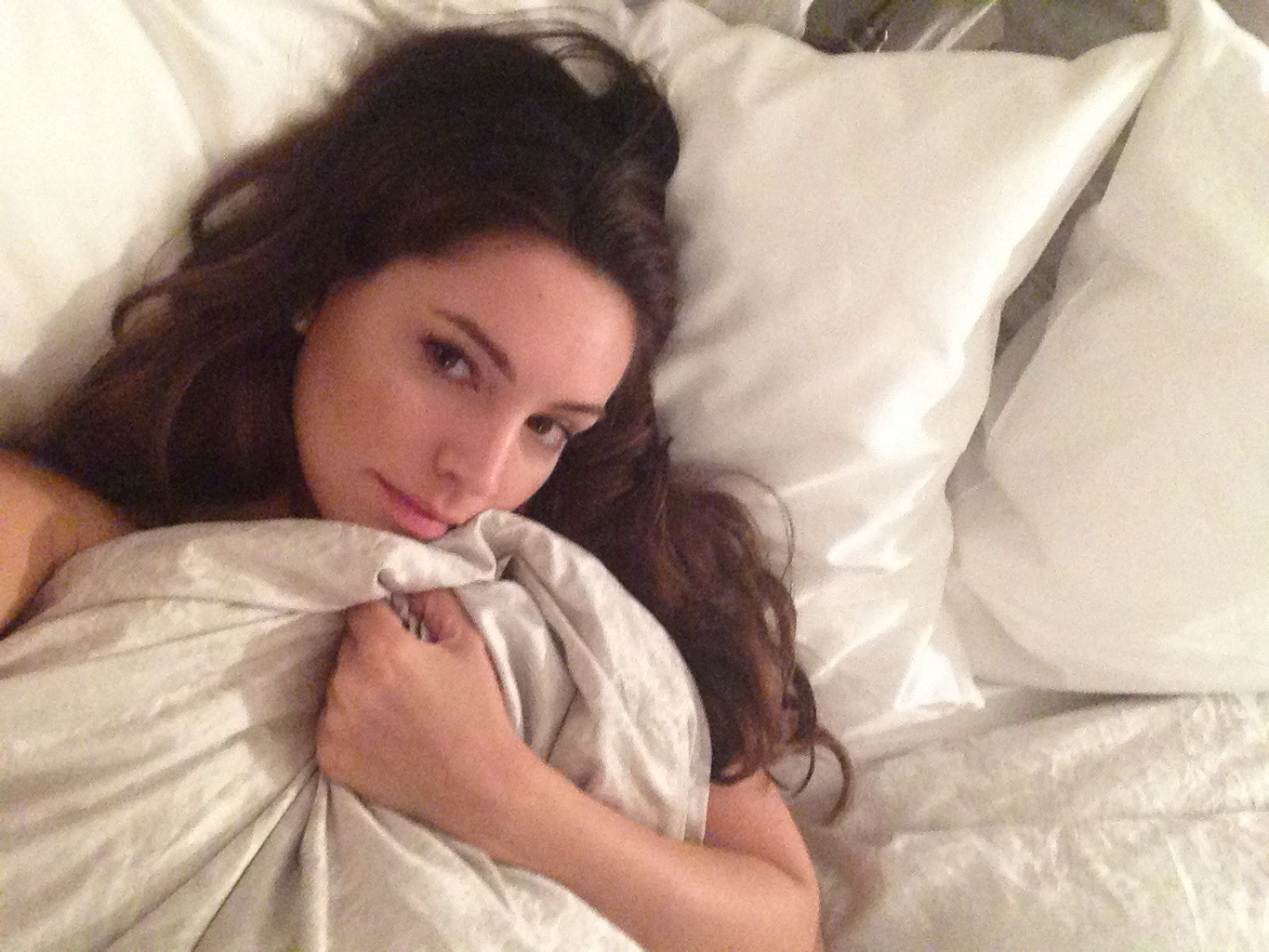 Kelly Brook fully naked at some hacked personal selfshots #75184291