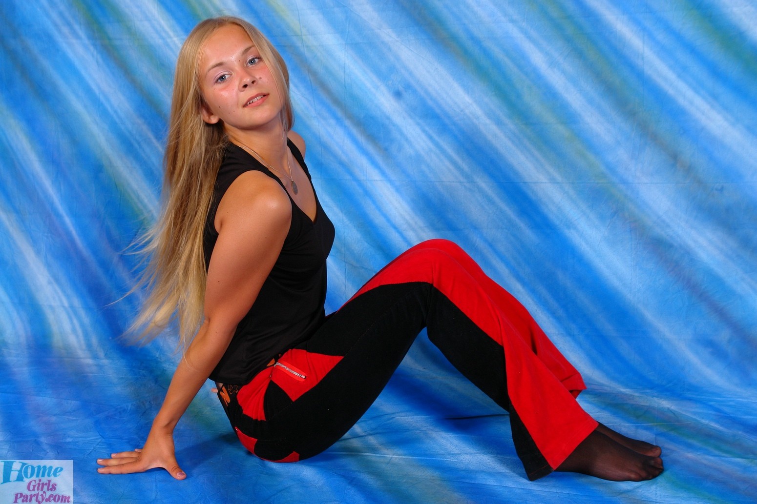 Las cockteasers universitarias de aspecto inocente que se convierten en auténticas fiesteras adictas a
 #75731481