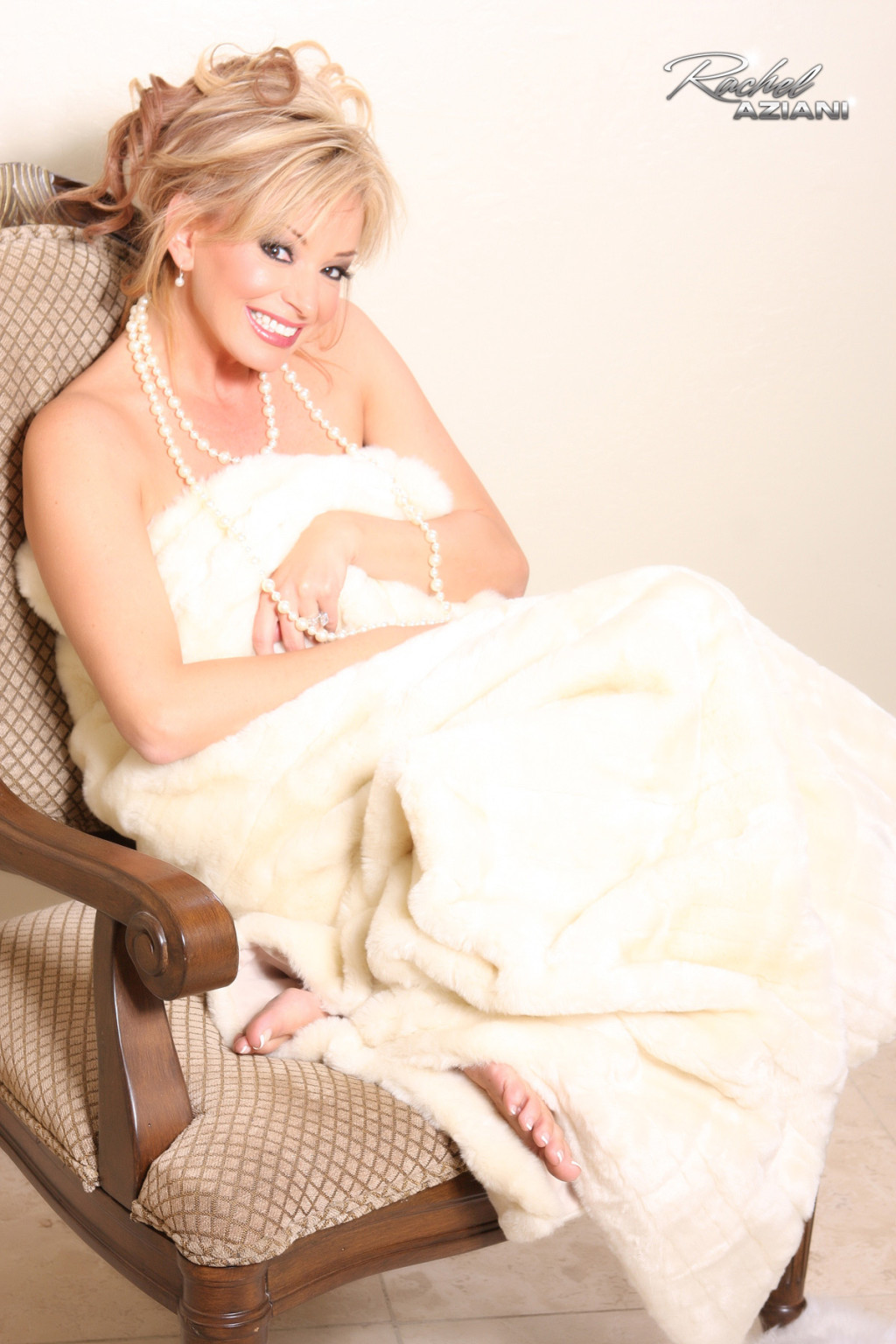 Rachel Aziani is stunning wearing nothing but pearls and a blanket! #73535012