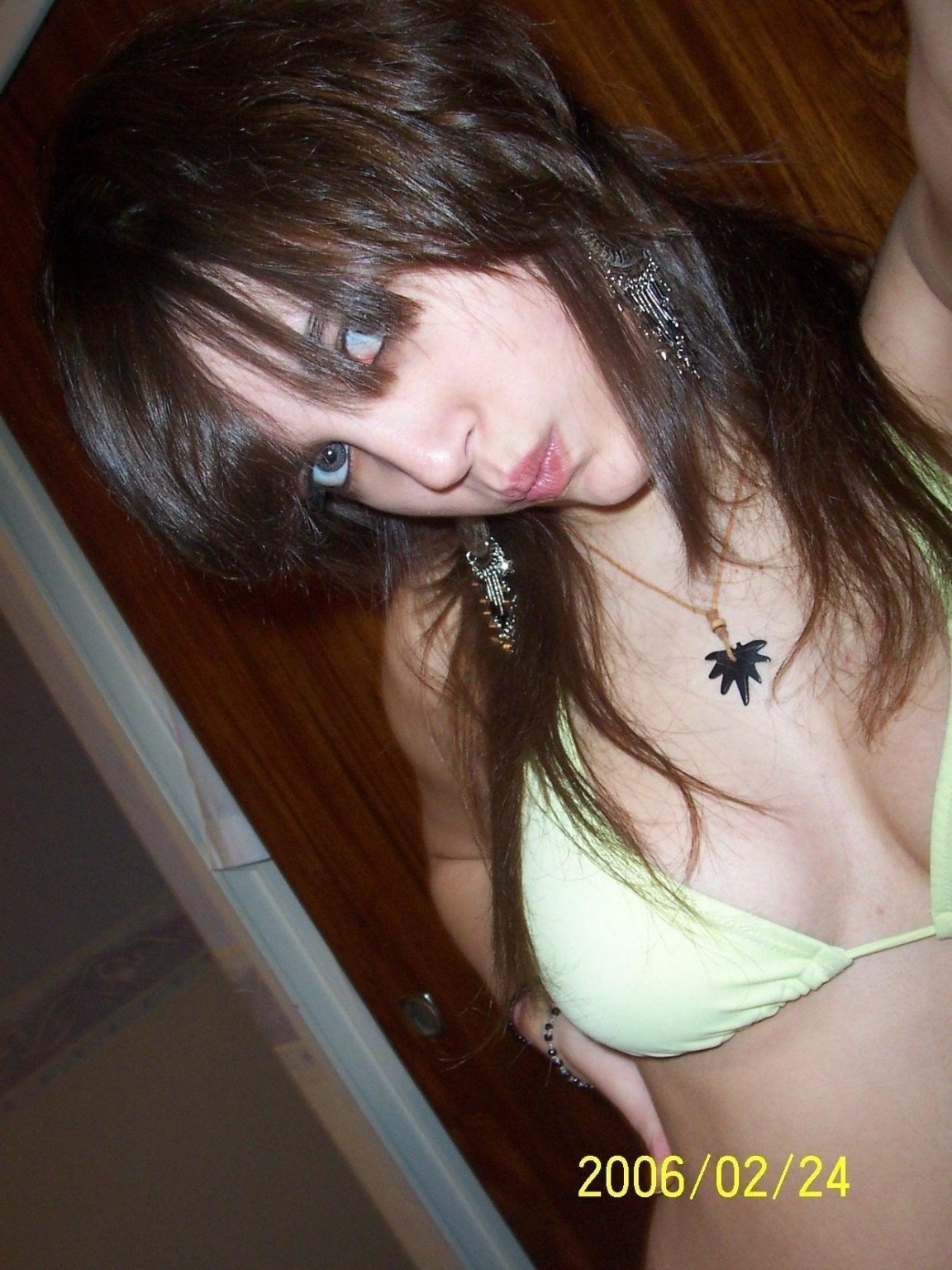 Nasty Bilder mit riesigen boobbed Teens
 #67944494