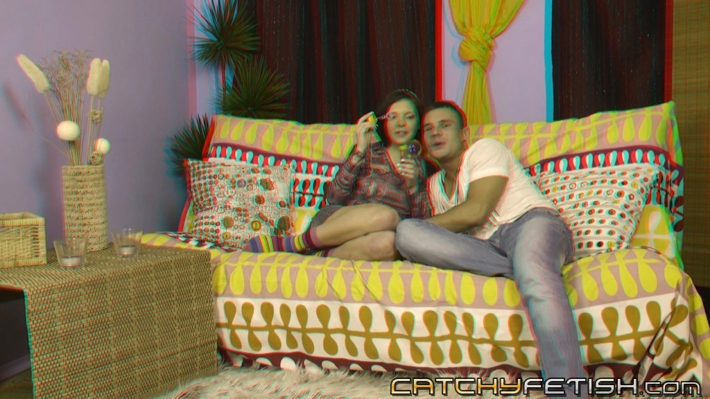 Kerl spritzt Sperma auf Küken Arsch in 3d nach anal fucking auf Couch
 #67053323