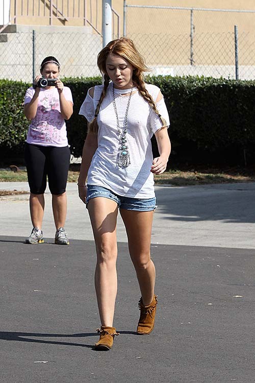 Miley Cyrus sexy hard nipples and sexy legs paparazzi photos #75279561