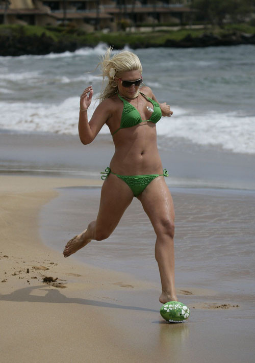 Brooke Hogan posing in bikini and upskirt on stage #75416278