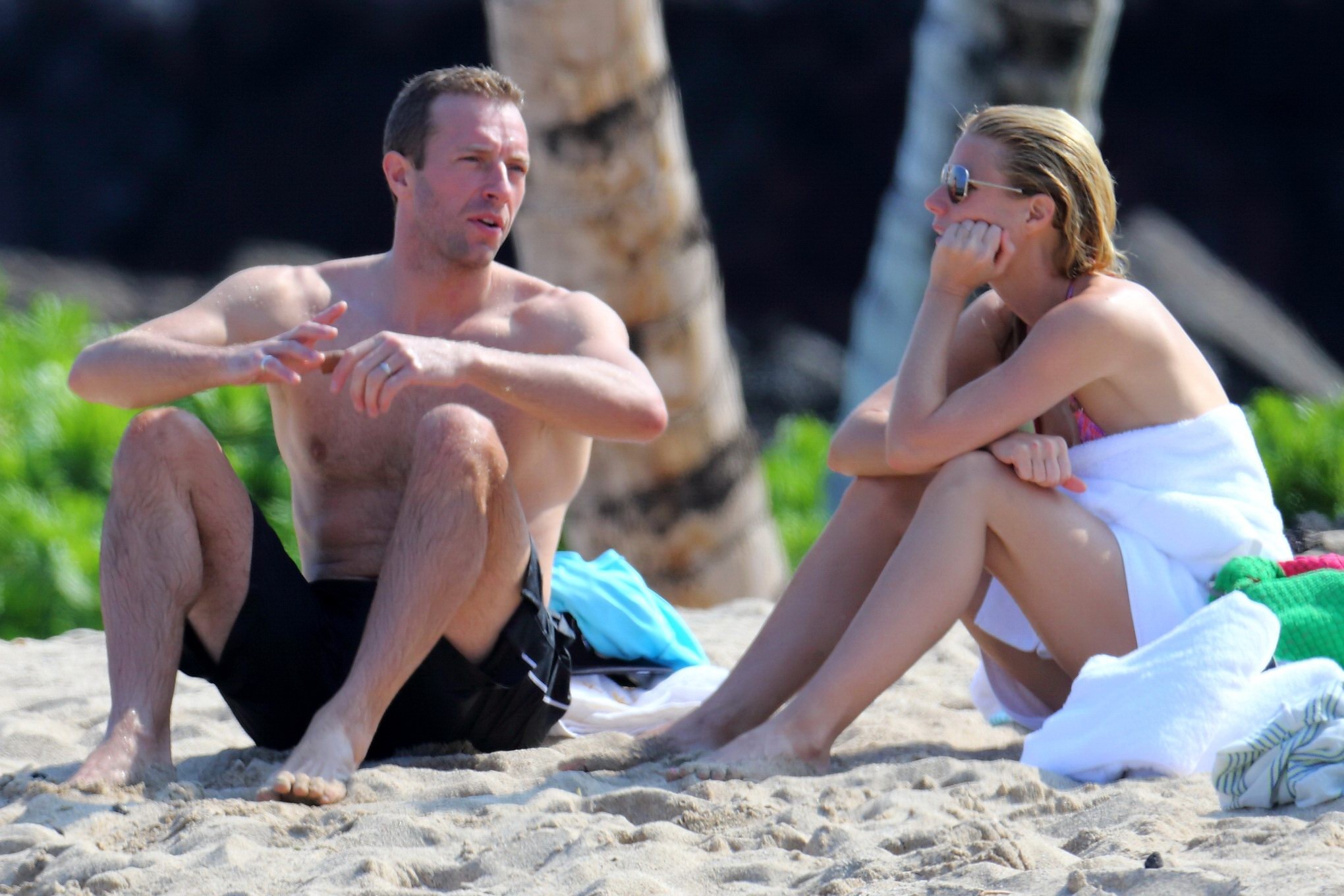 Gwyneth Paltrow mostra il suo corpo in bikini su una spiaggia delle Hawaii
 #75208431