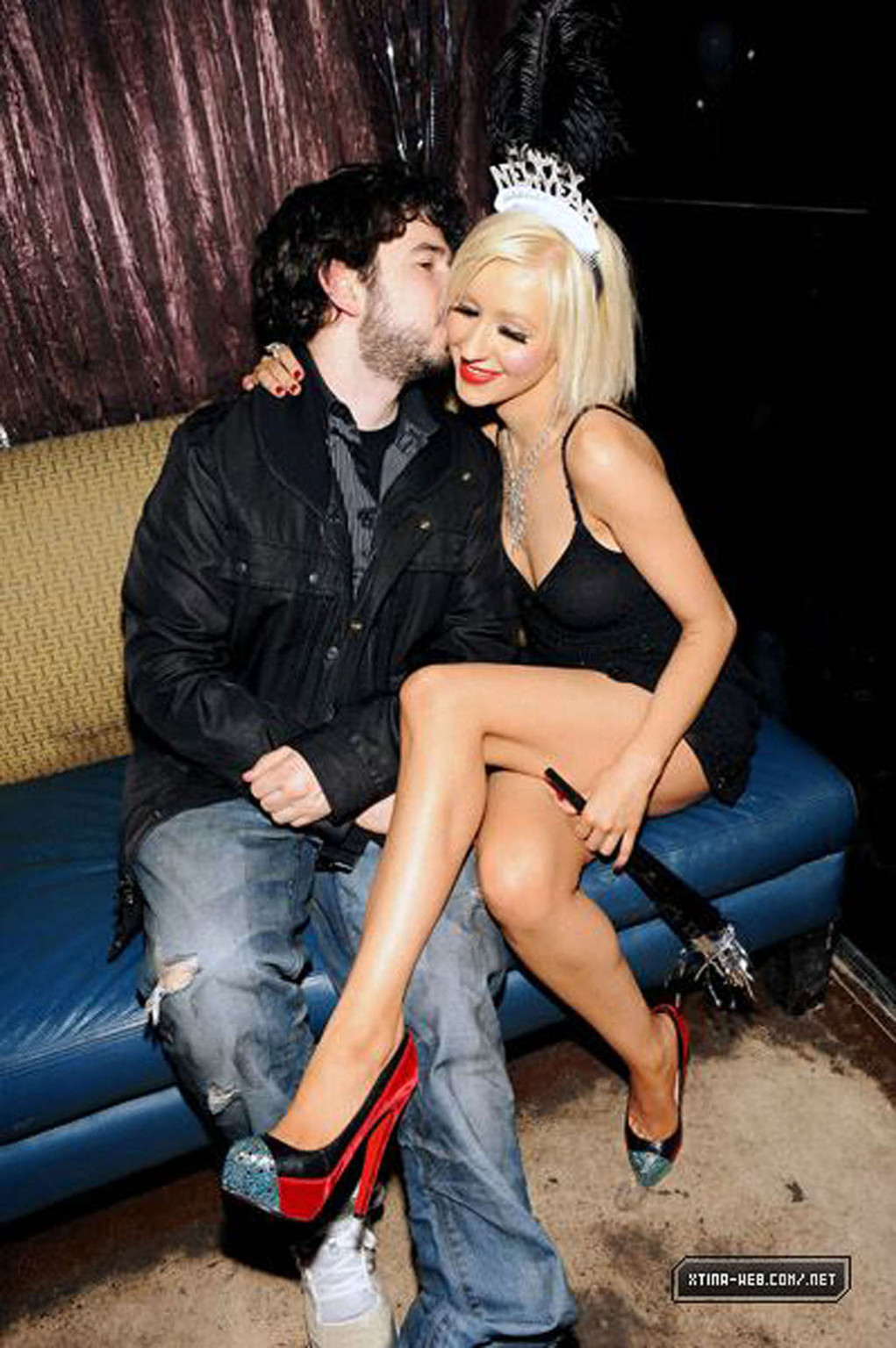 Christina Aguilera esponendo le sue belle gambe e tette e culo
 #75365590