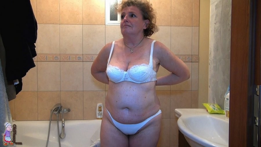 sexy plumper grandma #72990984