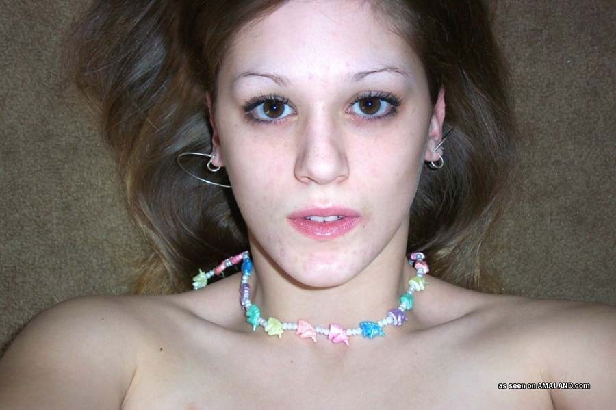 Colección de autofotos amateur de una chica pervertida
 #75693577