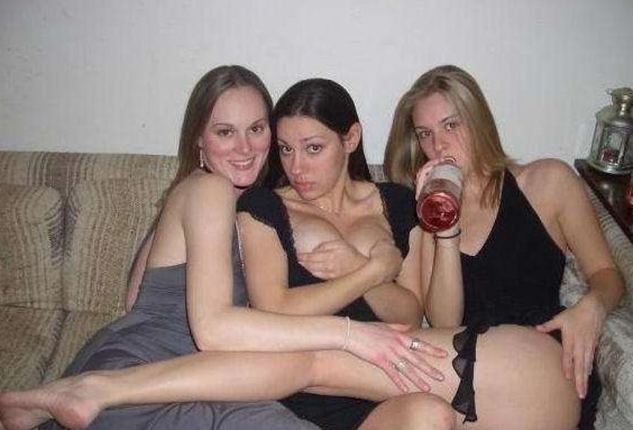 Really drunk amateur girlfriends exposed #76396887