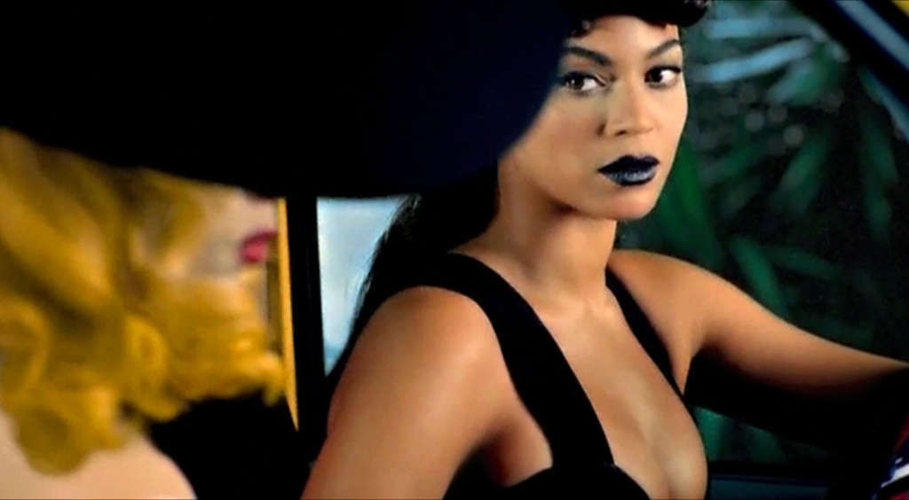 Beyonce Knowles Looking Sexy With Lady Gaga In Video Spot