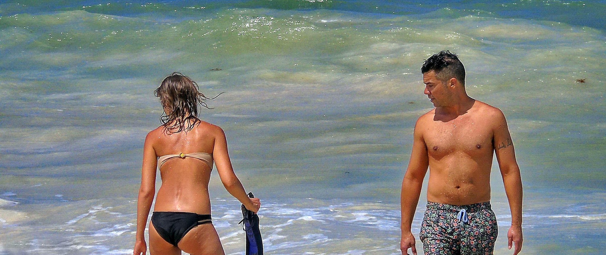 Jessica Alba wearing a strapless bikini on a beach in Mexico #75191652