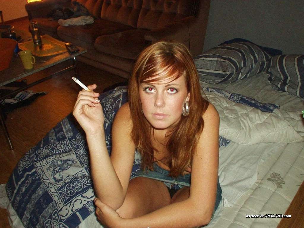 アマチュアのティーンの女の子がおっぱいの上のザーメンを吸って吸って吸う
 #75906047