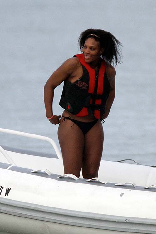 Serena Williams exposing sexy body and hot ass in bikini #75277731