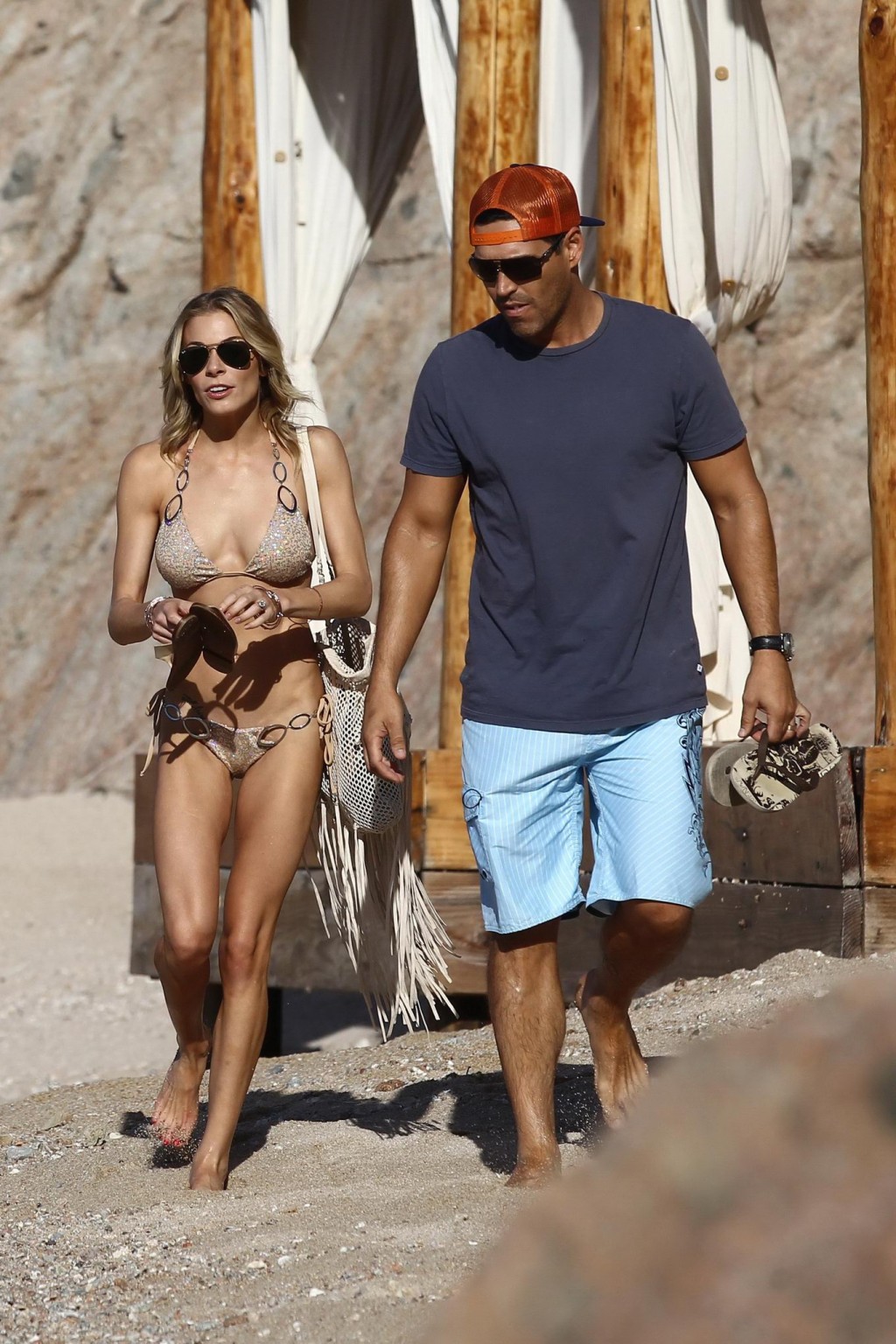 Leann rimes che mostra il suo corpo in bikini a cabo san lucas
 #75303039