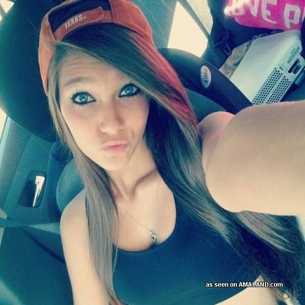 Nenas amateurs posando sexy en esta galería de fotos calientes
 #76131330