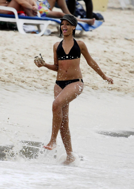 Rihanna see through and sexy ass in bikini #75380092