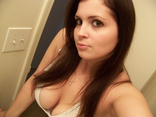 Photos of a busty and sexy girl self-shooting #75722549