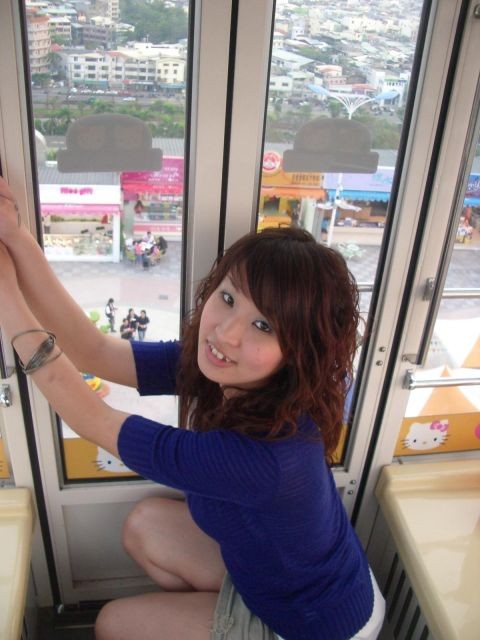 Cute small titted Asian teen girlfriend strips on a ferris wheel #69957160