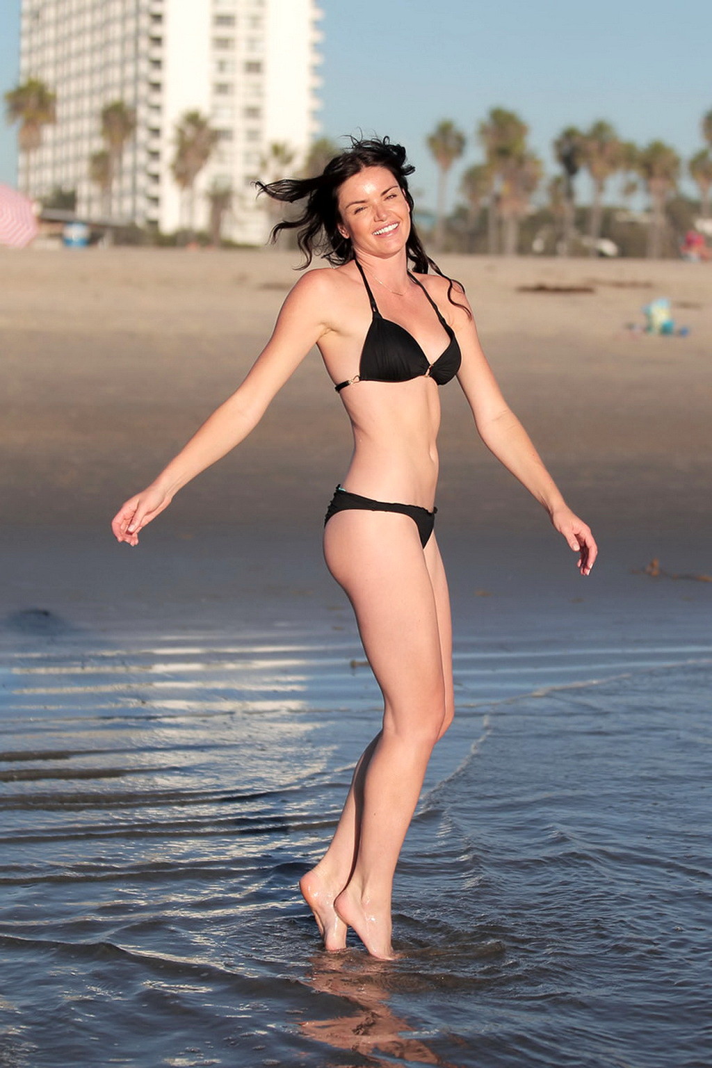 Courtney Robertson shows off her ass wearing bikini on a beach in LA #75211309