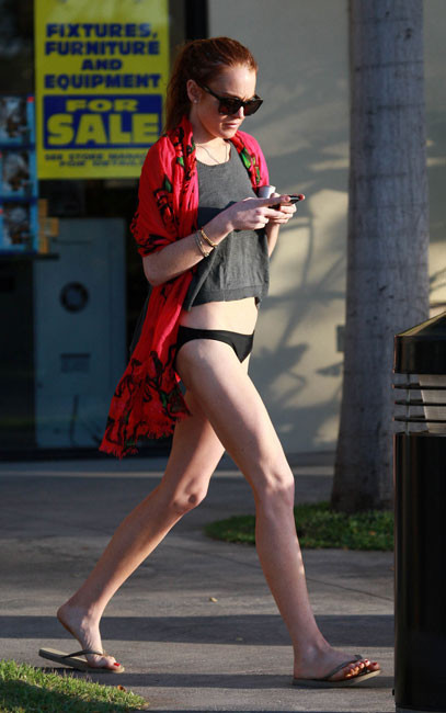 Lindsay Lohan walking around pantless in Hawaii #75396603
