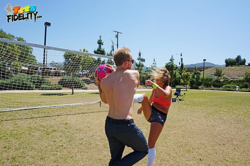 Carter cruise est un joueur de football amateur
 #76452817