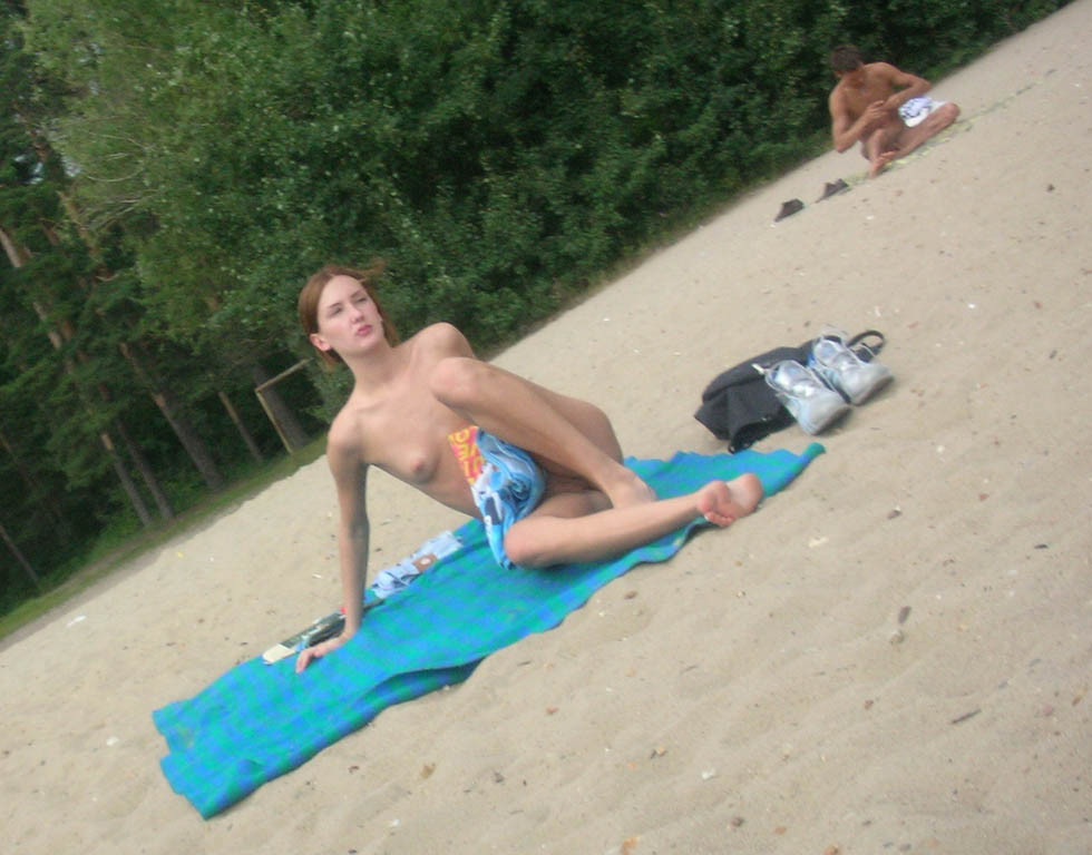 Increíbles fotos nudistas
 #72308553