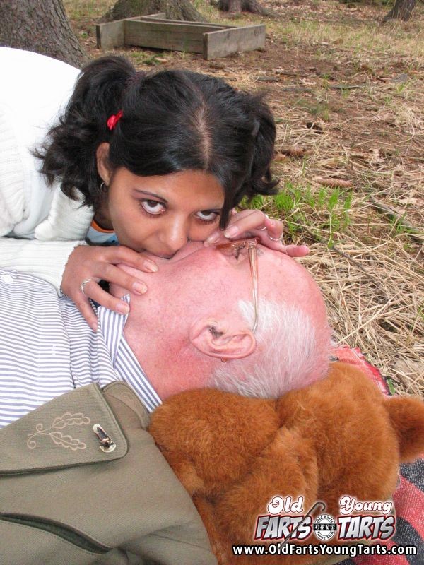 Teenage girlie reanimates a horny grandfather in a forest #74339345