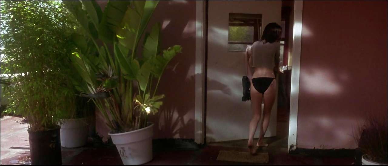 Juliette lewis montrant ses jolis seins dans des scènes de film de nudité
 #75299669