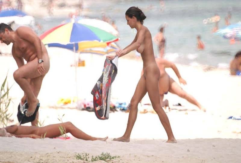 Attenzione - foto e video di nudisti incredibili
 #72267593