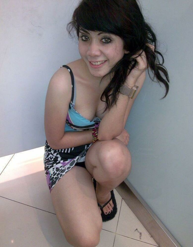 Real indian gfs are posing and naked gallery 46 #77763772