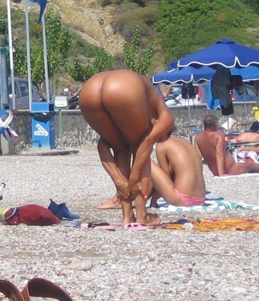 Sexy teen shocks the beach when she strips nude #72257141