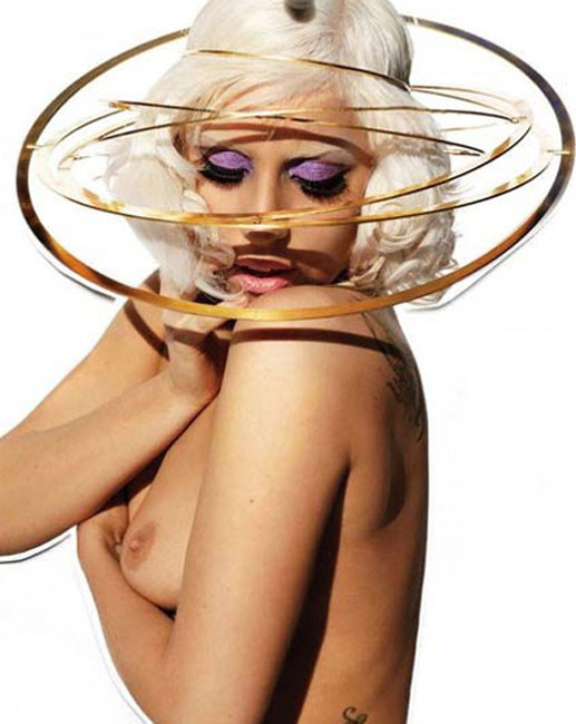 Lady Gaga mostra il suo culo perfetto e tette esposte
 #75389107