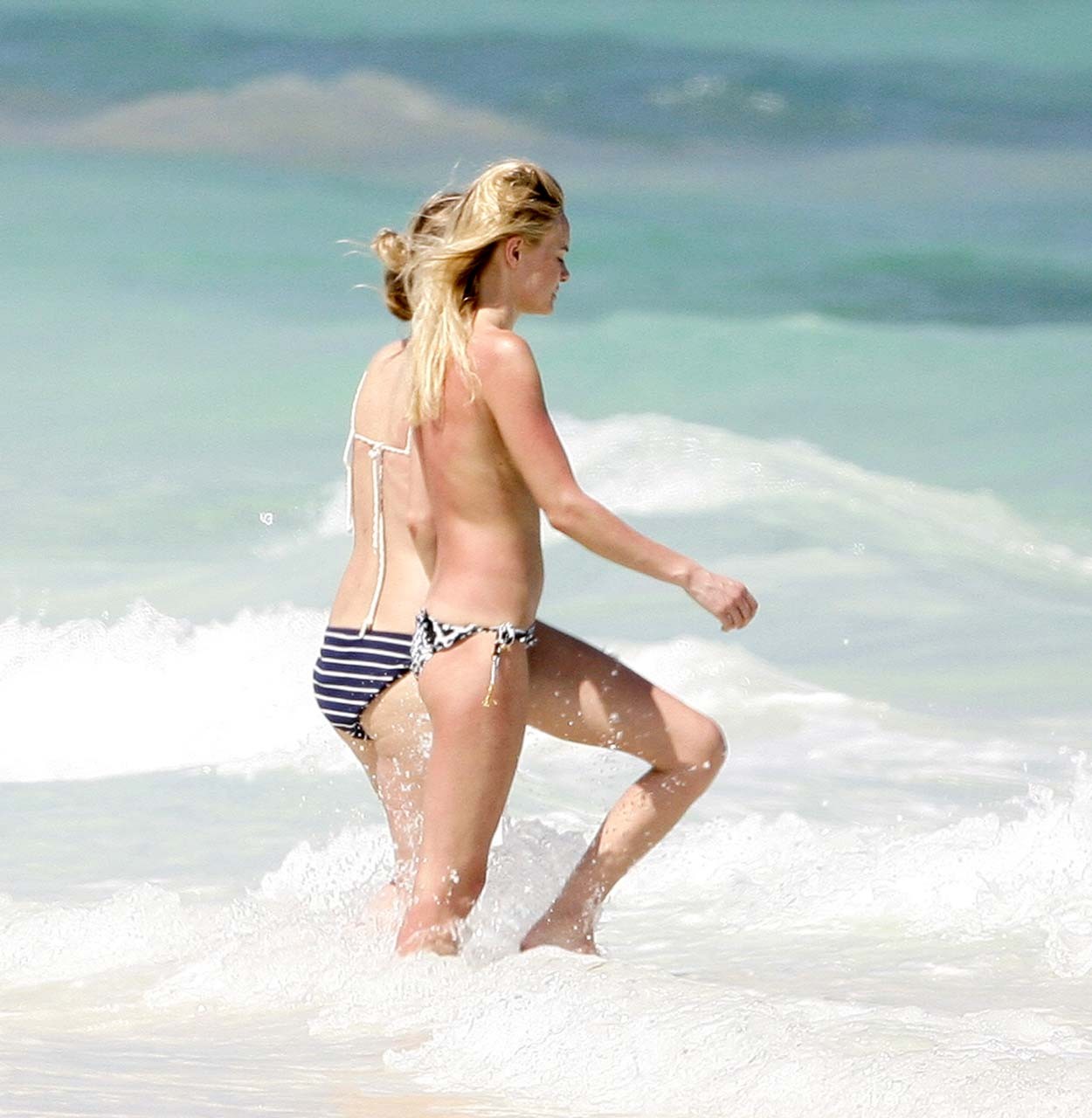 Kate Bosworth enjoying on beach in topless and exposing her sexy bikini body #75308750