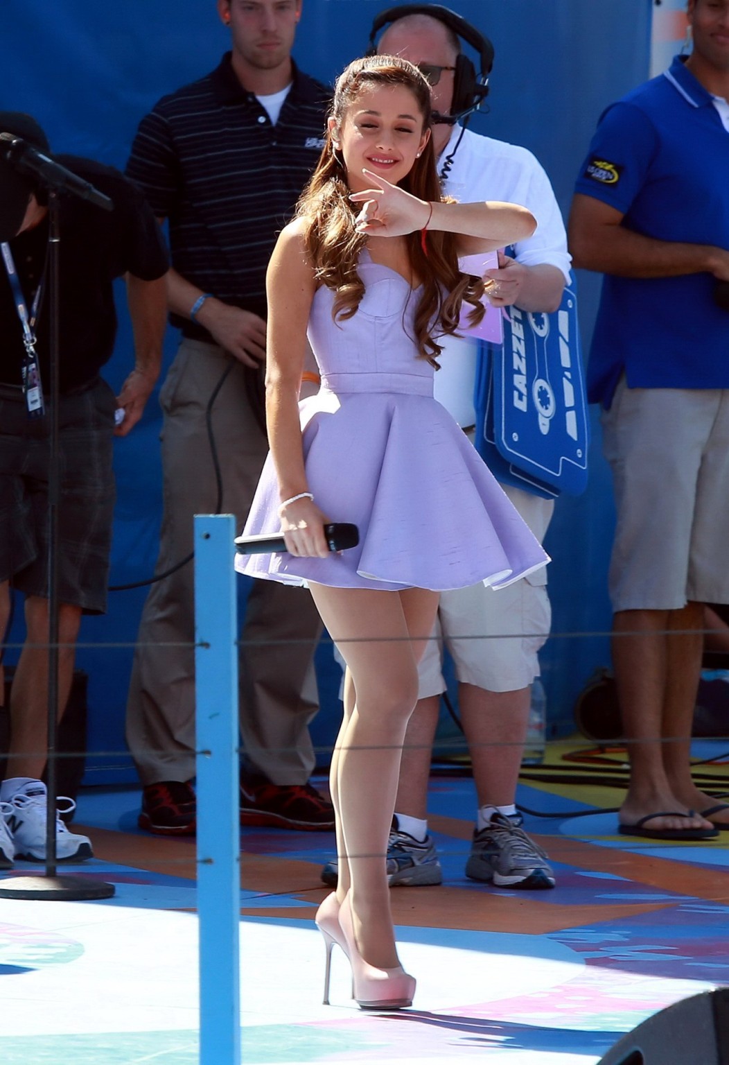 Ariana Grande leggy performing at the event in NYC #75220987