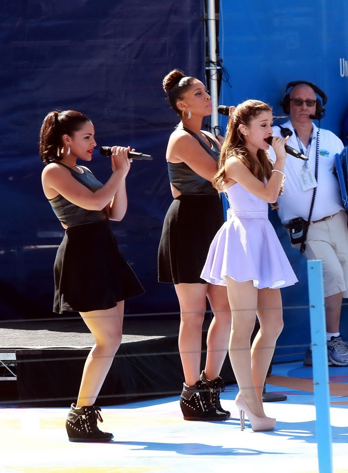 Ariana Grande leggy performing at the event in NYC #75221007