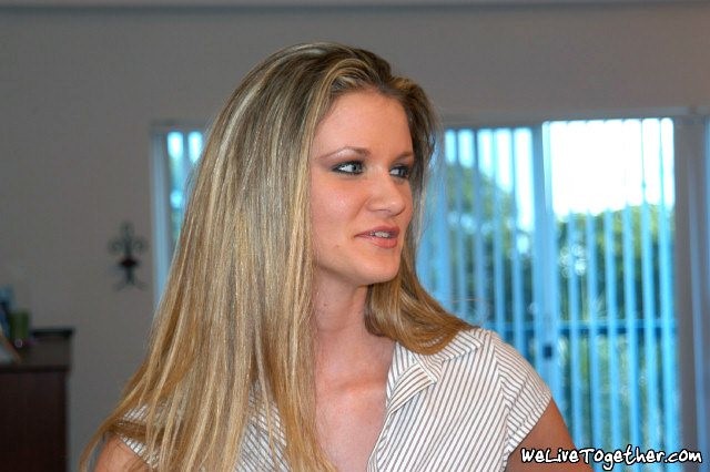 Teen lezzie pussy party
 #76383138