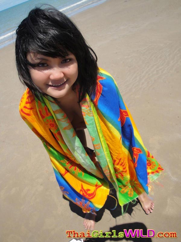 Cute little Thai amateur Febe poses at the beach and flashes #69758857