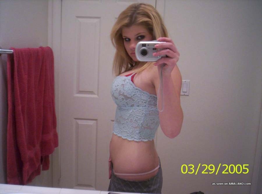 Pictures of a big-tittied self-shooting hottie #68254560